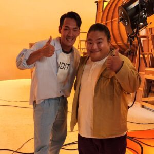 Tomisakae Instagram - 元プロサッカー選手の槙野智章さんとのツーショットです📸
スタイル抜群でカッコ良くて、バラエティに慣れてない僕にスゴく優くしてくれました👏✨
10月19日(木)よる8時から放送のモニタリングで共演しているので是非ご覧下さい🙇‍♂️
ちなみに、、、喋ります👍🌟
#富栄ドラム #モニタリング
