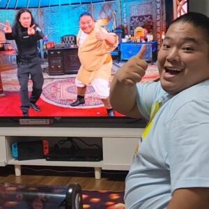 Tomisakae Instagram - 『THE TIME』でチンギス役のバルサーさんとシマエナガダンス📱📣
録画をみながらつい踊ってしまいました☀️
おかげで１日元気いっぱいです🔥
#𝐕𝐈𝐕𝐀𝐍𝐓 #富栄ドラム