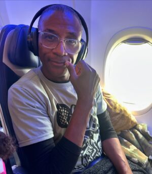 Tommy Davidson Instagram - On the Road again… see you PORT CHARLOTTE, FL this Friday & Saturday! @visanidinnertheater 
#comedy