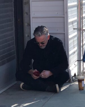 Tommy Flanagan Instagram - Taking five in Kentucky. Seems you’re never alone #happysnappers