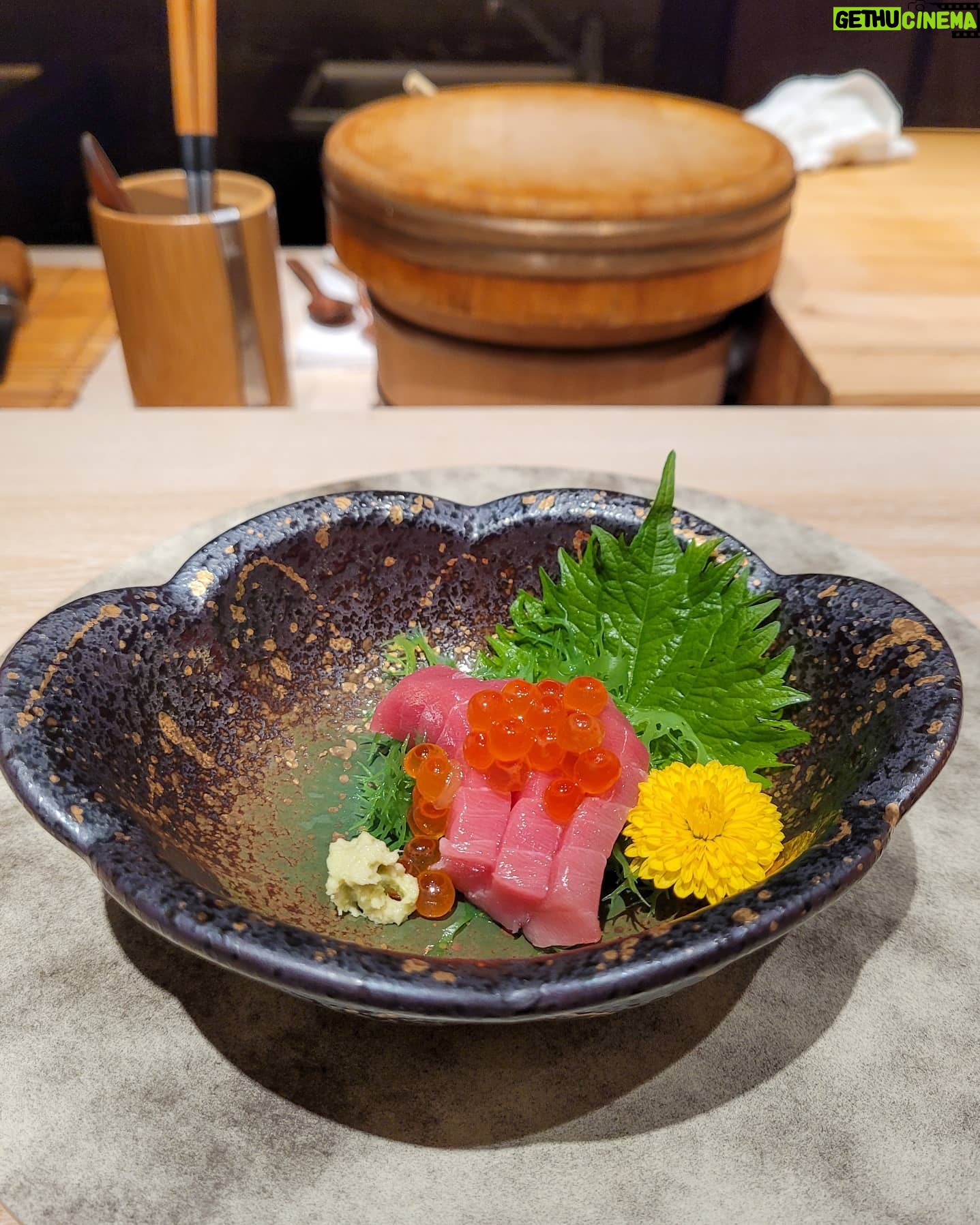 Tomo Visava Thaiyanont - 21.4K Likes - 🍣