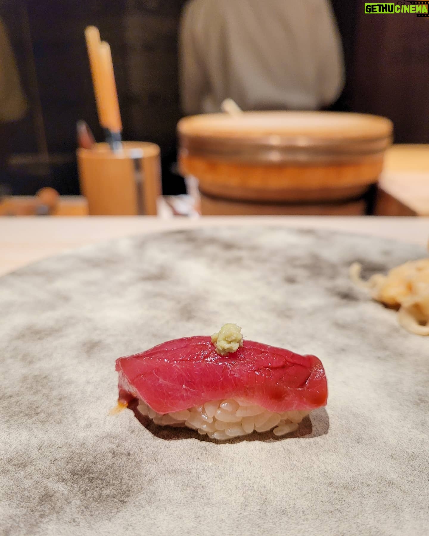 Tomo Visava Thaiyanont - 21.4K Likes - 🍣