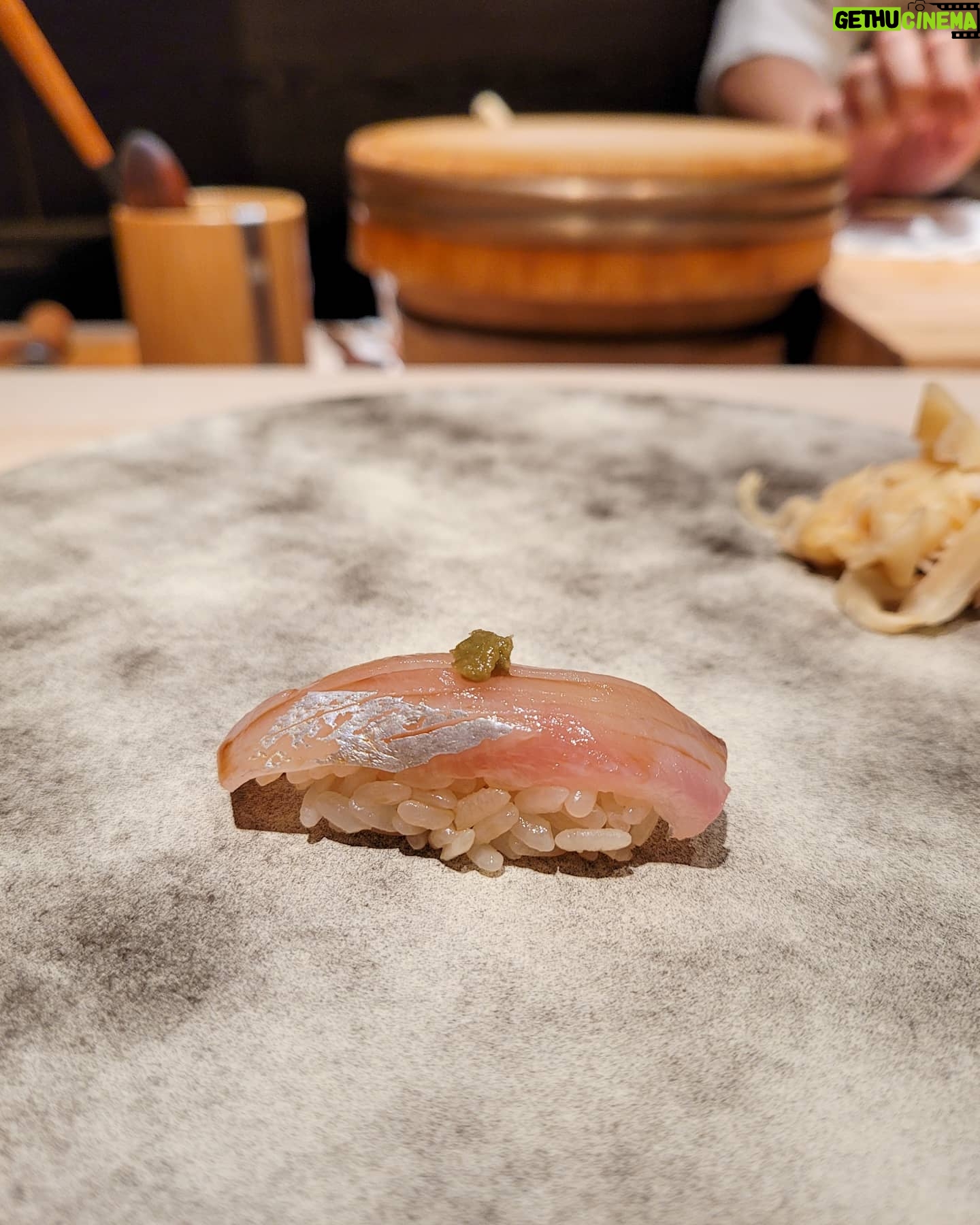 Tomo Visava Thaiyanont - 21.4K Likes - 🍣