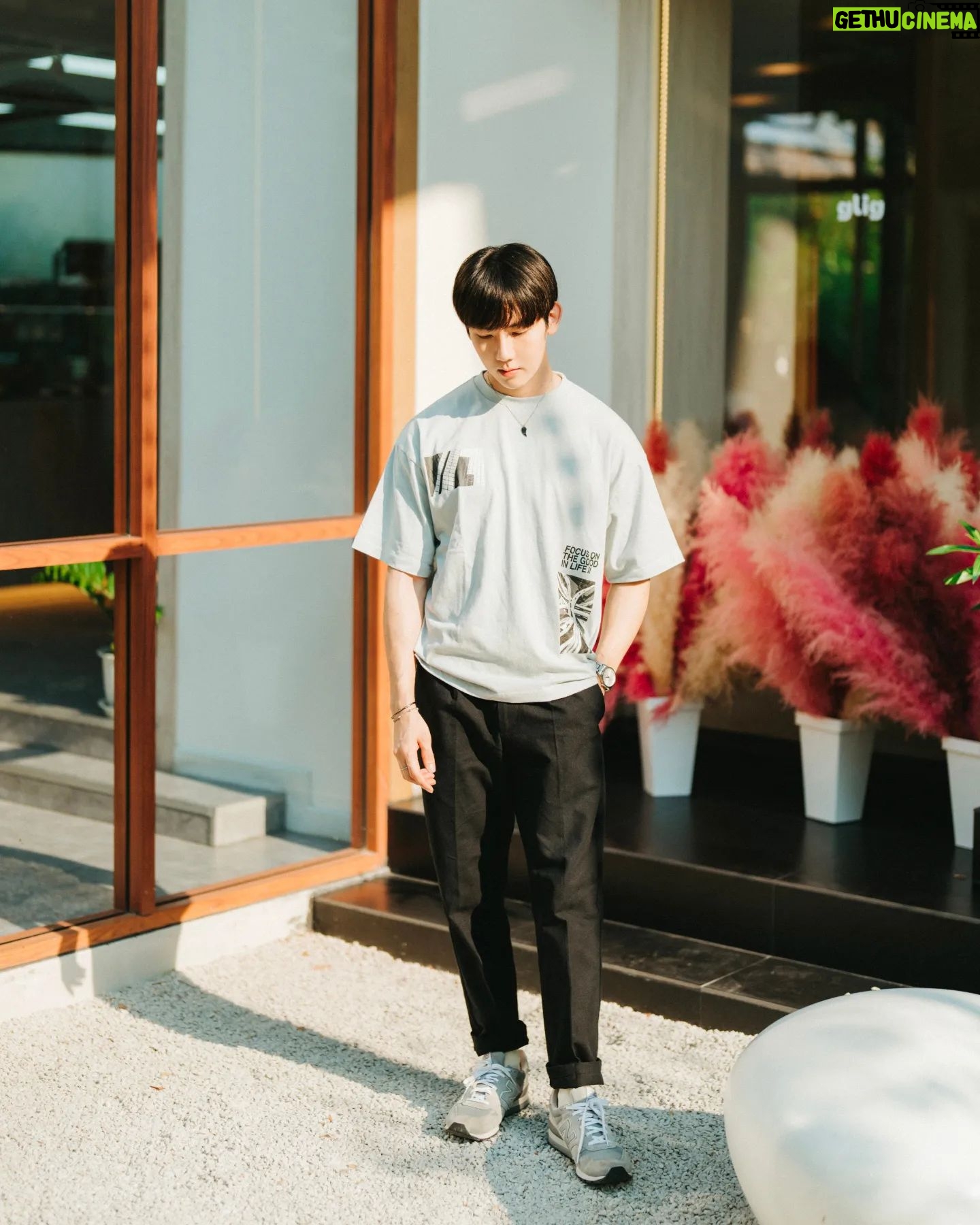 Tomo Visava Thaiyanont - 24K Likes - Today's look by Niko and...
.
@nikoand_thailand_official กำลังจะมาเปิดที่ไทยเร็วๆนี้แล้ว เตรียมช้อปกันได้เลยครับ ! 👖👕
.
#nikoand #nikoandstyling #nikoandbangkok #uni9uesense