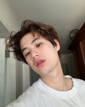 Tonhon Tantivejakul Instagram - 💆🏻‍♂️