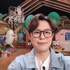Tony An Instagram - 내일 아침 세트도 확 달라지고 더 재밌어진 #동물농장 함께 보아요~~~ ❤️ 

#토니안#동농#일요일#아침#못보면#아쉽지
