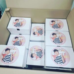 Tony An Instagram - 많은 여러분이 보내주신 축하와 선물 음식까지
정말 잘먹었어요~ 매년 항상 감사드려요!!! 
#감사합니다#덕분에#잘보냈어요
