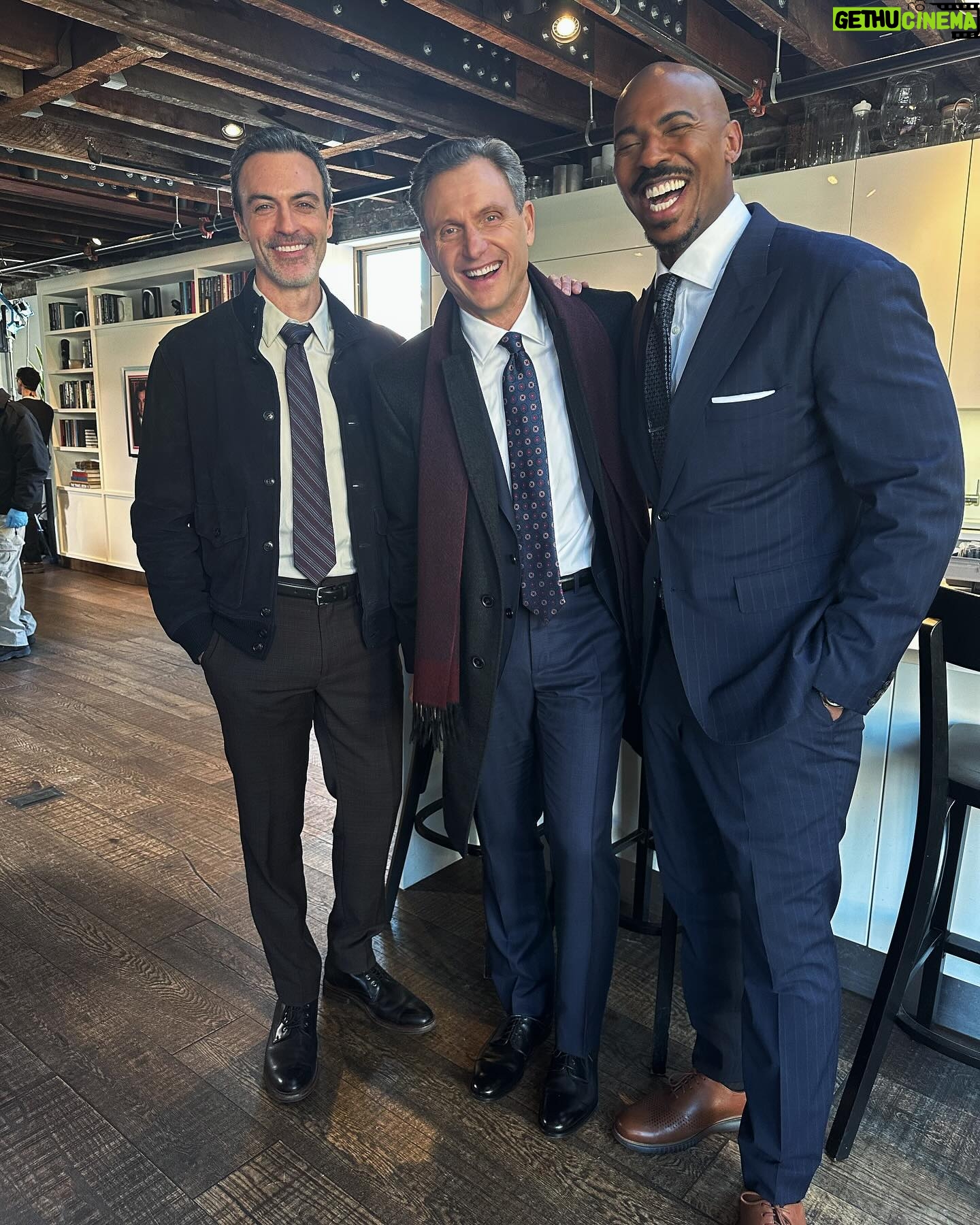Tony Goldwyn - 44.2K Likes - Some very large shoes to fill! First episode finished as DA Nicholas Baxter. Thanks to the L&O fam for being so welcoming! #LawAndOrder @nbc @wolfentertainment