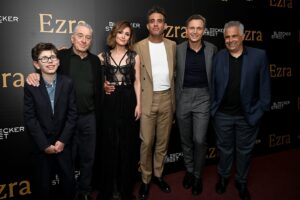 Tony Goldwyn Instagram - The fam’s all here 💛 The NY premiere of EZRA brought everyone together, including stars @bobby_cannavale, Robert De Niro, @fullyrosebyrne, and @williamfitzgeraldactor with director @tonygoldwyn, screenwriter @tony_spiridakis, and more! EZRA is now playing only in theaters. #EzraMovie