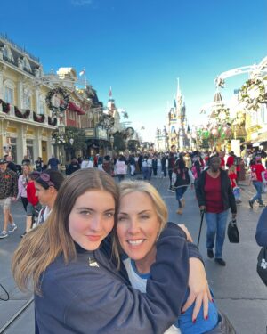 Tony Hale Instagram - Disney Day. #haleyeah