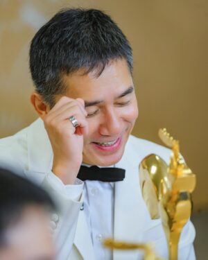 Tony Leung Chiu-wai Instagram - 開心！恭喜你梁先生！🎉🎉🎉