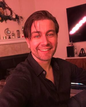 Torrance Coombs Instagram - Feelin that pink glow
