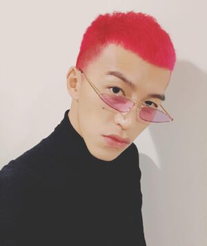 Tosh Zhang Instagram - I'm a hair chameleon🦎 Which is your fav colour?? 👀
.
.
.
#buzzcut #haircolorist #haircolor #hairdye #hairideas #hairstyle #hairtransformation #hairtrends