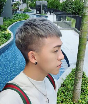 Tosh Zhang Instagram - I'm a hair chameleon🦎 Which is your fav colour?? 👀
.
.
.
#buzzcut #haircolorist #haircolor #hairdye #hairideas #hairstyle #hairtransformation #hairtrends