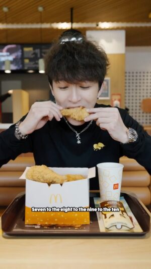 Tosh Zhang Instagram - First time creating a song using food like the new Chicken McCrispy Signature 😆🍗 

Pair the new Crispy O.G. with a Choco Banana Pie & Peach McFizz and enjoy a deliciously satisfying meal 🤤

Wait no further, go get yourself some at @mcdsg now!