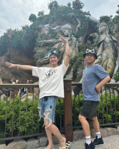 Toshifumi Fujimoto Most Liked Photos and Posts