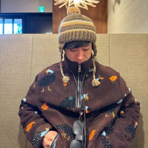 Toshimitsu Instagram - メリークリスマスイブ🎄

可愛いフリース一目惚れで買ったけど、この鳥がオンエアバードにしか見えなくなってきたところです。笑