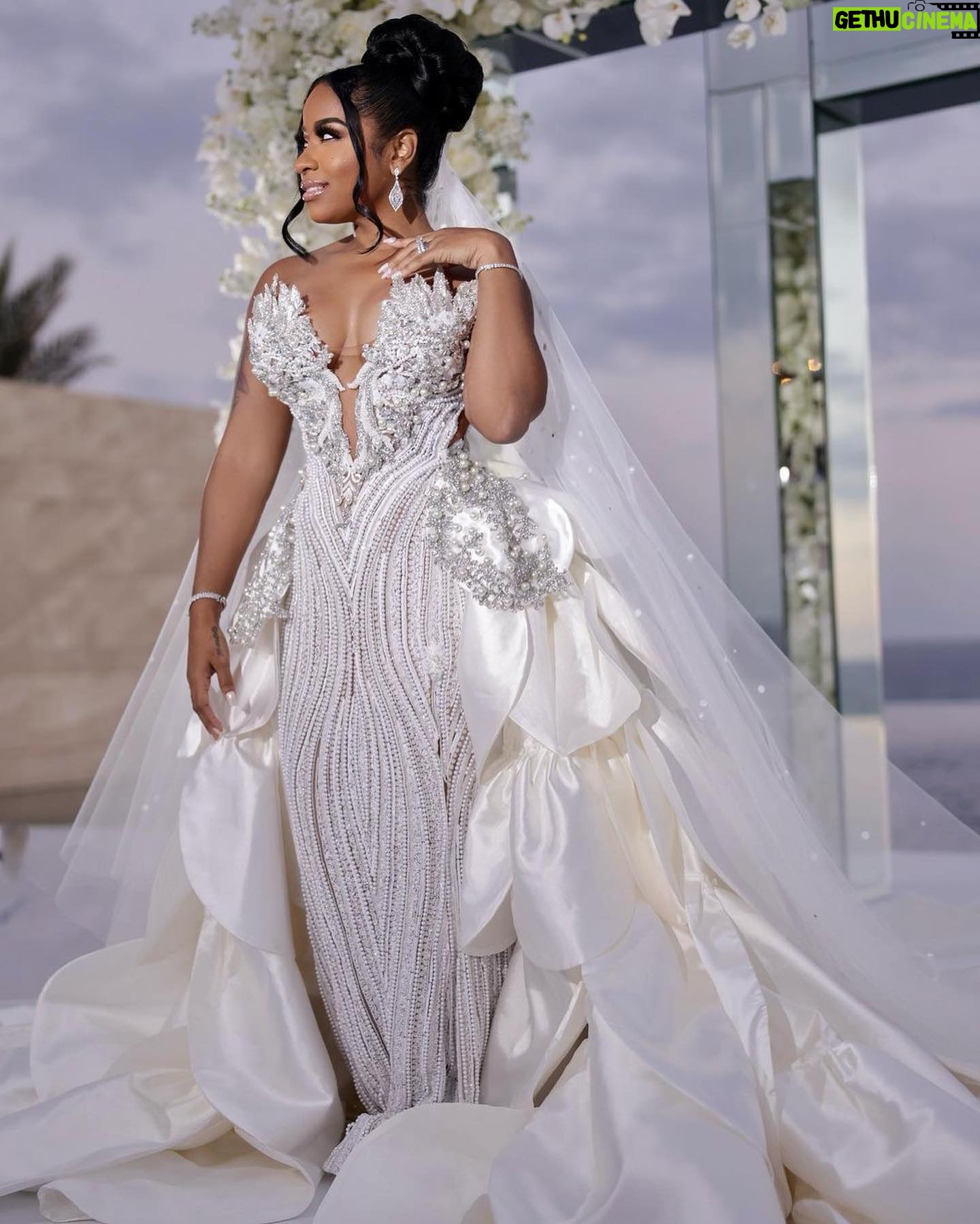 Toya Johnson - 0.9K Likes - Here comes the bride 👰🏾♀️❤️🎉