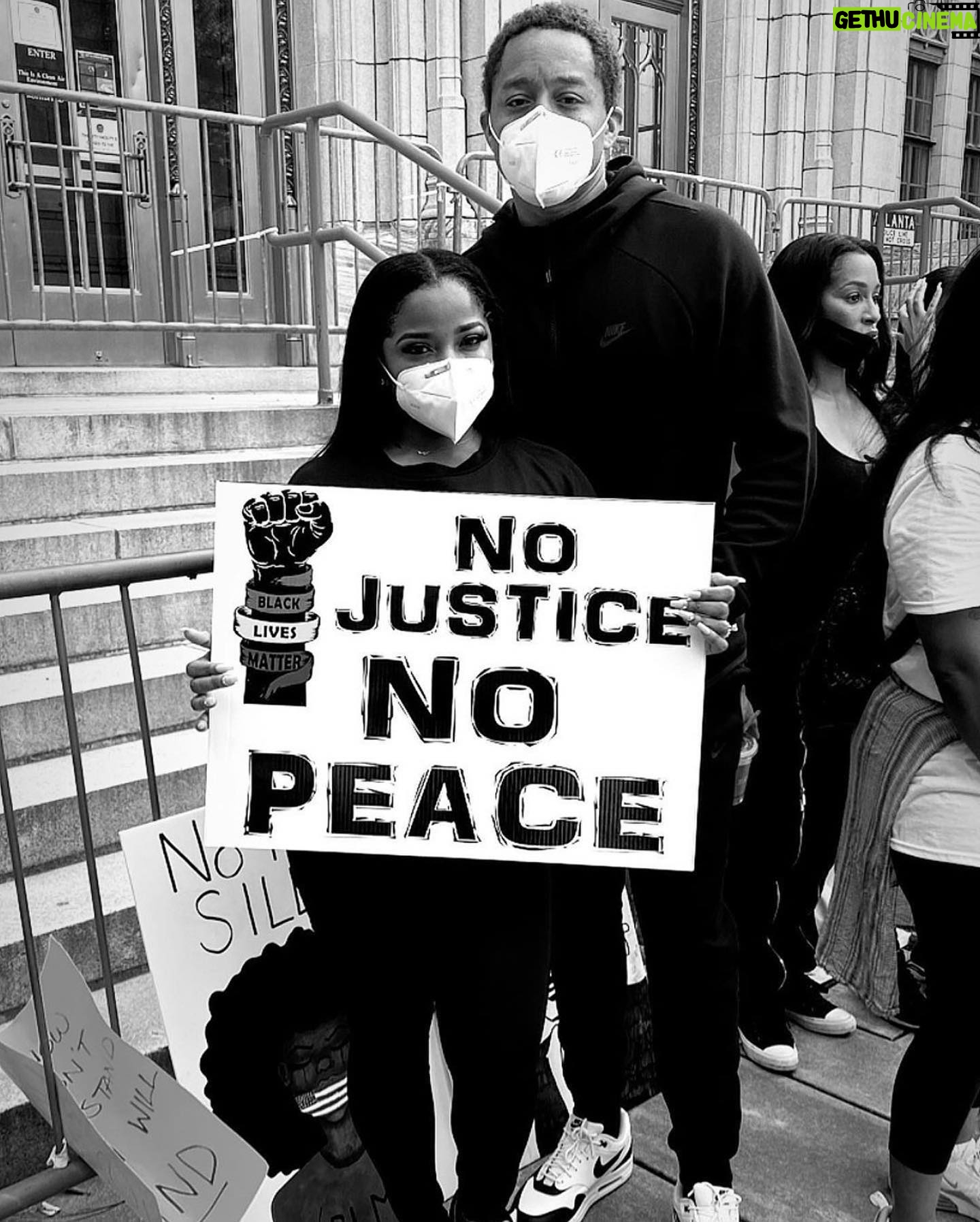 Toya Johnson - 1.1K Likes - It’s 2020. Give us justice or this nation will never have peace ✌🏾
A change is coming if we all work together to turn the tides!! Don’t give up!
#BlackLivesMatter