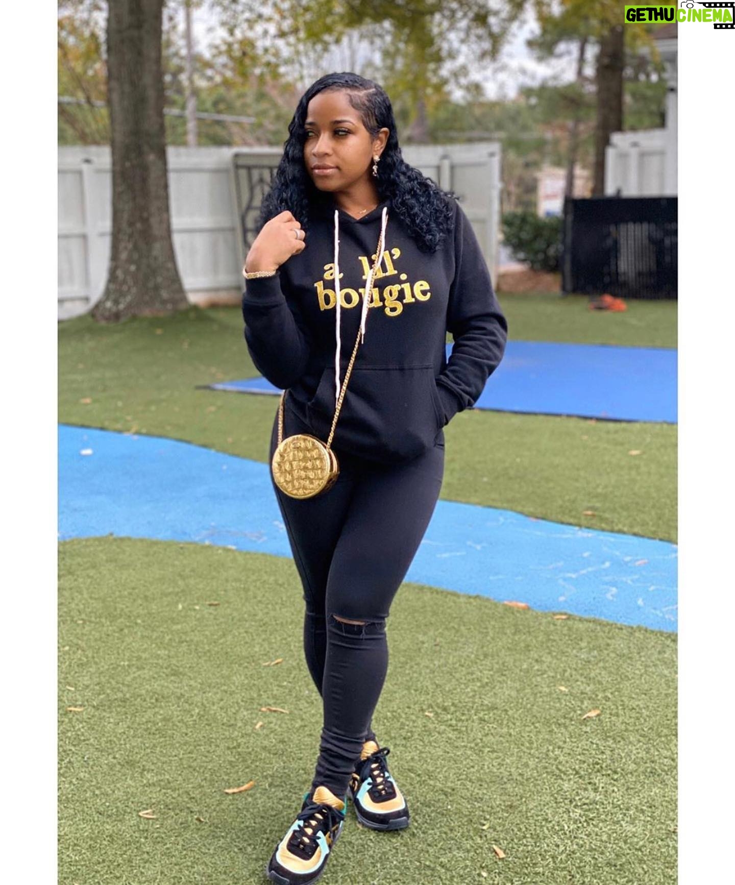 Toya Johnson - 809 Likes - A lil’ bougie 💁🏾♀️💅🏾
