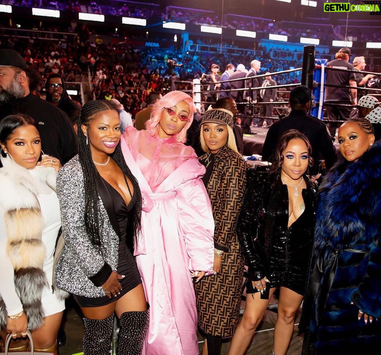 Toya Johnson - 1.4K Likes - Gal Pals 👯♀️👯♀️👯♀️