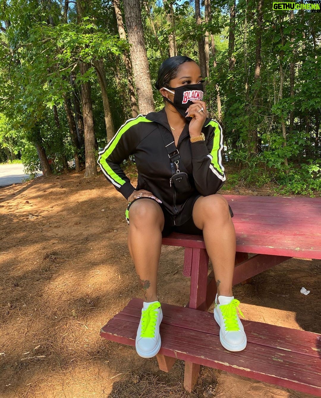 Toya Johnson - 856 Likes - 💚