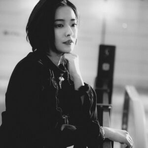 Tracy Chou Instagram - 當媽又上了年紀
連一日球迷都不夠格阿😭

以前只要管自己的時候
每隊有誰是幾號踢哪個位置
如數家珍
現在已經搞不清楚誰是誰

熬夜看球
甚至到天亮都不是問題
現在反正時間一到或是時間沒到
就得立馬蹦起床
多看個下半場
第二天睡眠債就來了

最傷心的還不是這些
而是下定決心晚上熬一下
就目送自己的球隊回家了
😑😑😑😑😑😑😑😑

悶龍

Make up @mikatsaixmakeup 
Hair @jimmy1987909
Stylist @tripler_studio
Look from@selfportraittaiwan @tun_grp
Jewelry @qeelinjewellery
photo @reno.yuchin

#大璽影藝 #dahsi