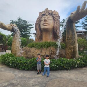 Tracy Chou Instagram - #grandworldphuquoc