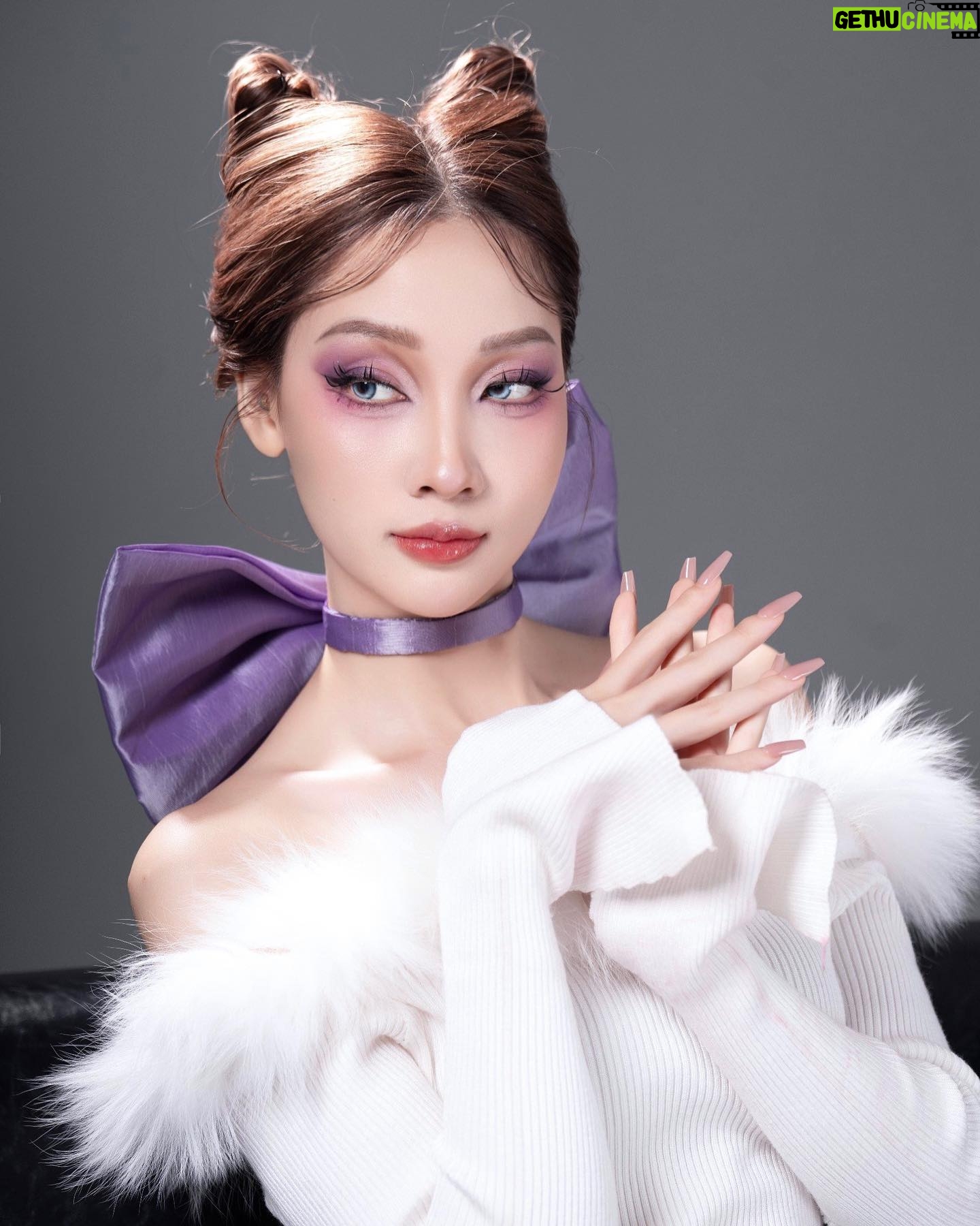 Trang Minh - 87 Likes - 𝑻𝒐𝒐𝒅𝒍𝒆𝒔 𝑮𝒂𝒍𝒐𝒓𝒆 💅🏻
Cô nàng Toodles dạo này hot quá, xâm chiếm khắp feed của tôi nên tôi phải lôi cô ấy ra ngoài đời thôi 🌸
Photo by Tachy