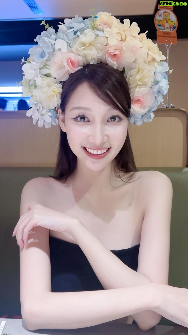 Trang Minh - 3 Likes - Hình như cứ là con gái thì auto thích hoa thì phải 🌺🌷🌻🌸
#trangminh #fyp #xuhuong #trendingreels #douyin #trending #vietnamesegirls🇻🇳