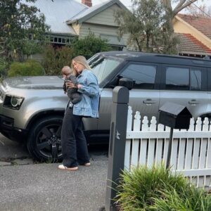 Travis Burns Instagram - Family trip to Melbourne!