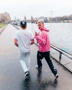 Travis Mills Instagram - just cleaning out my camera roll
