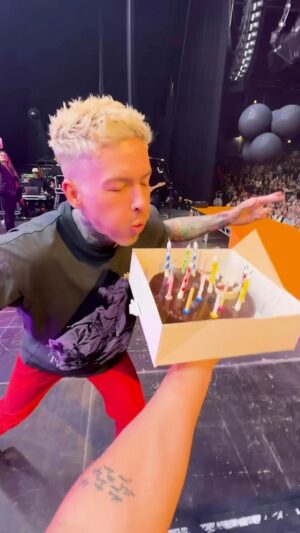 Travis Mills Instagram - nothing says happy birthday like a cake to the face 🎂 thank you @avrillavigne