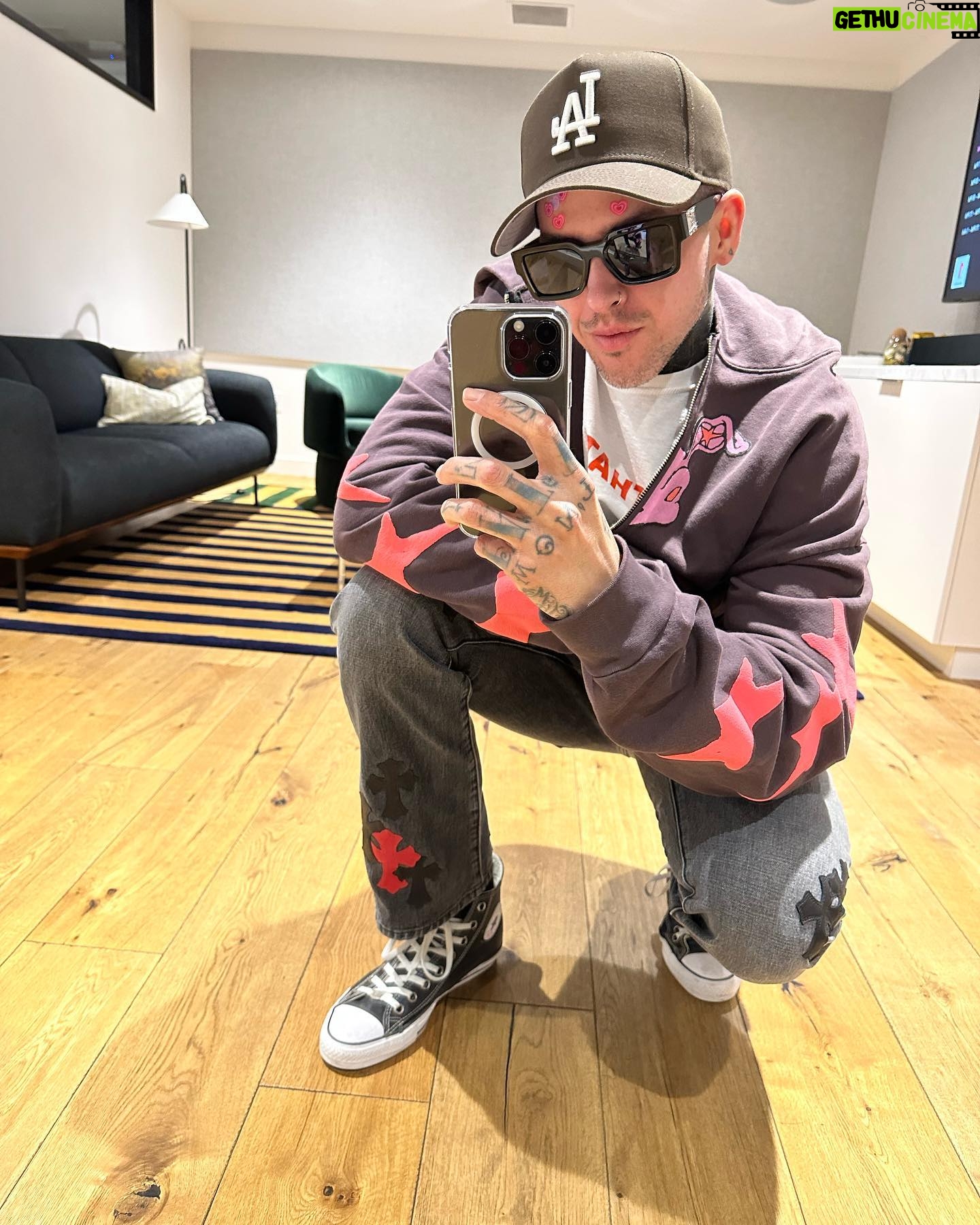 Travis Mills - 3 Likes - looking for a luggage sponsor cuz the next 3 months are PACKED 🧳👉