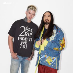 Travis Mills Instagram - we talked about our love for emo, Paris Hilton & who has the more insane travel schedule (@steveaoki won) 😂