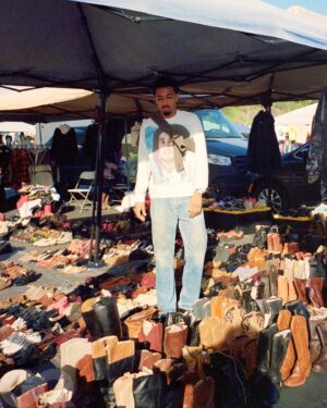 Travis "Taco" Bennett Instagram - @gq and I went to the Rose Bowl Flea together 🤓 

photos by @byaaronsinclair 
words by @judnikki 

Link in Bio