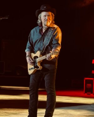 Travis Tritt Instagram - We had a blast in Farmington, PA @timberrockamp playing our show in front of a packed audience! God bless all the fans who still like to hear real country music mixed with some southern rock. We love and appreciate y’all so much!