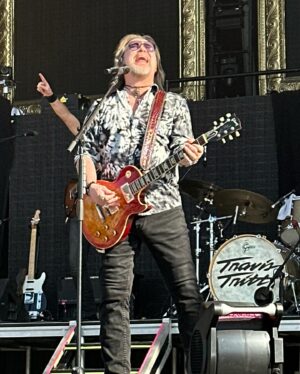 Travis Tritt Instagram - Fantastic evening @rockthecountry festival in Ocala, Florida! It was hot as the devil, but the incredible crowd made it worth the sweat. Thanks to all the patriotic Americans who came to listen to some good music tonight! We love you all! 🇺🇸