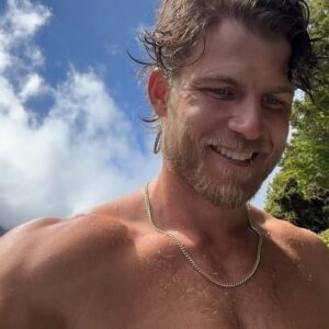 Travis Van Winkle Instagram - I’m moving to New Zealand forever. Byeeee.

Queenstown ~ Wānaka ~ Milford Sounds 

Swam in glacial waters, jumped off bridges, mountaineered via Ferrata style, had a endless ‘beauty emergencies’ where it was pertinent to stop whatever I was doing to take in the beautiful scenery, sailed through the same fiords explorers in the 1600’s did when they discovered NZ and first encountered Māori tribes, watched all the @taikawaititi movies, and made an amazing friend along the way in Kyla. 

@pressplayyourway thank you for creating the perfect NZ itinerary for us. 

At the end of every year I reflect about the prior year and make goals for the year to come. This year represents ‘Open Doors’ for me. Nothing forced. Embrace the paths of least resistance. The beginning of 2023 is the perfect example. 

On a hike in LA with my friend @coachadamcobb I mentioned I wanted to visit NZ and Australia and his eyes lit up. He immediately connected me to his best mate Kyla. Kyla was pumped to adventure around and created the perfect itinerary for us. The door swung wide open. Thanks Adam for being a great listener and connecting me to Kyla and Kyla thanks for loving morning coffee, swimming in all bodies of water at any time, adventuring, and saying hell yes to life. 

#newzealand #adventure #nature #travel