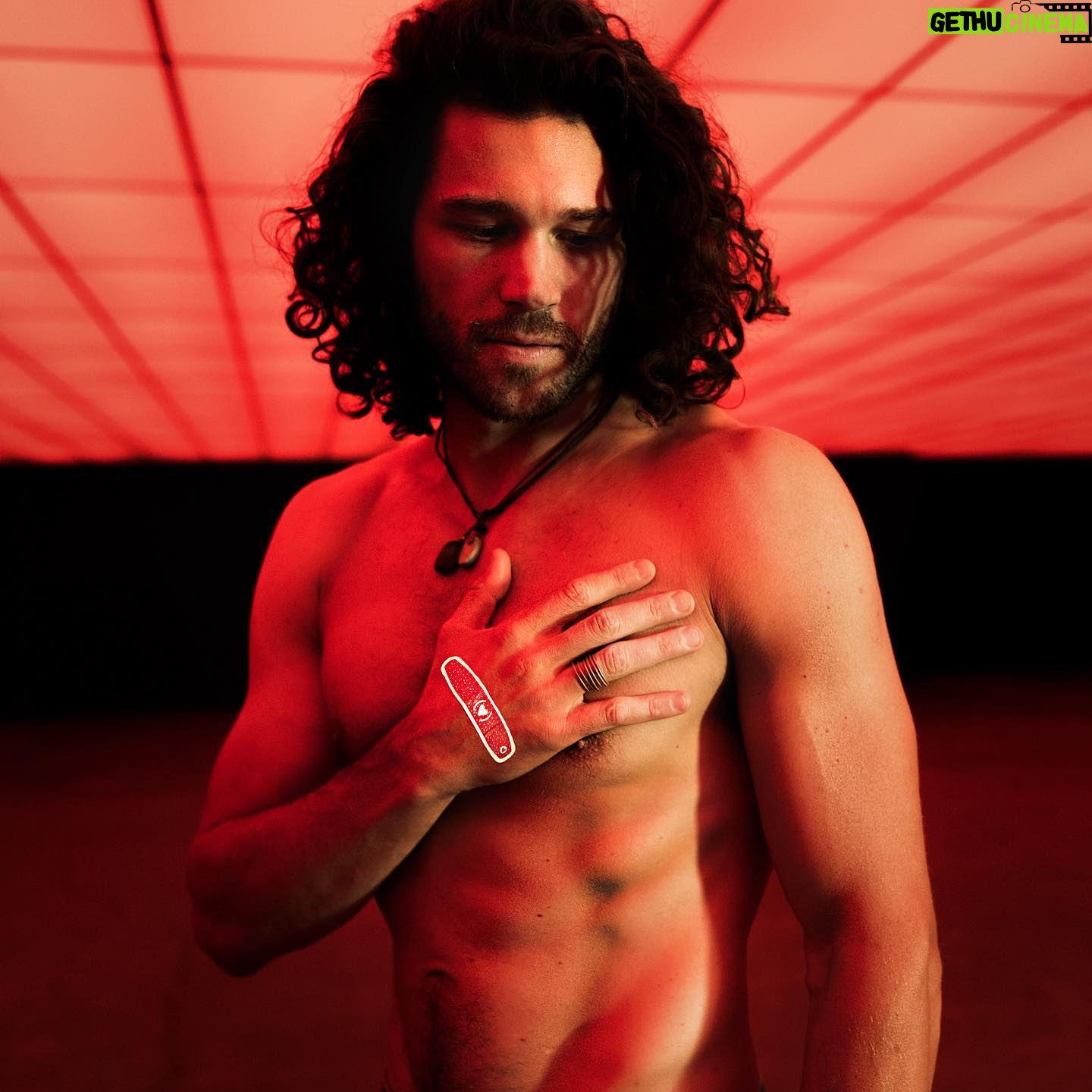 Trent Garrett - 12.4K Likes - Antiretroviral Drugs (ARVs), allow people living with HIV to lead full, healthy lives. This medication can also help moms living with HIV to give birth to HIV-free babies. Each box of Band-Aid® (RED) bandages you buy helps #endAIDS!! So hop on the Band-Aid® (RED) wagon and JOIN ME in wearing them as a badge of support on social media! They are exclusively at CVS Pharmacy. @bandaidbrand,@cvspharmacy,@red #ad,#bandtogether, #jnj #WorldAIDSDay
.
.
.
📷 @londonlightphotography