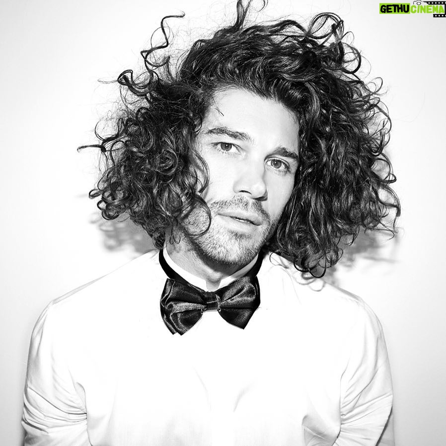 Trent Garrett - 11.8K Likes - Electrocution pollution.
📷: @bradley206