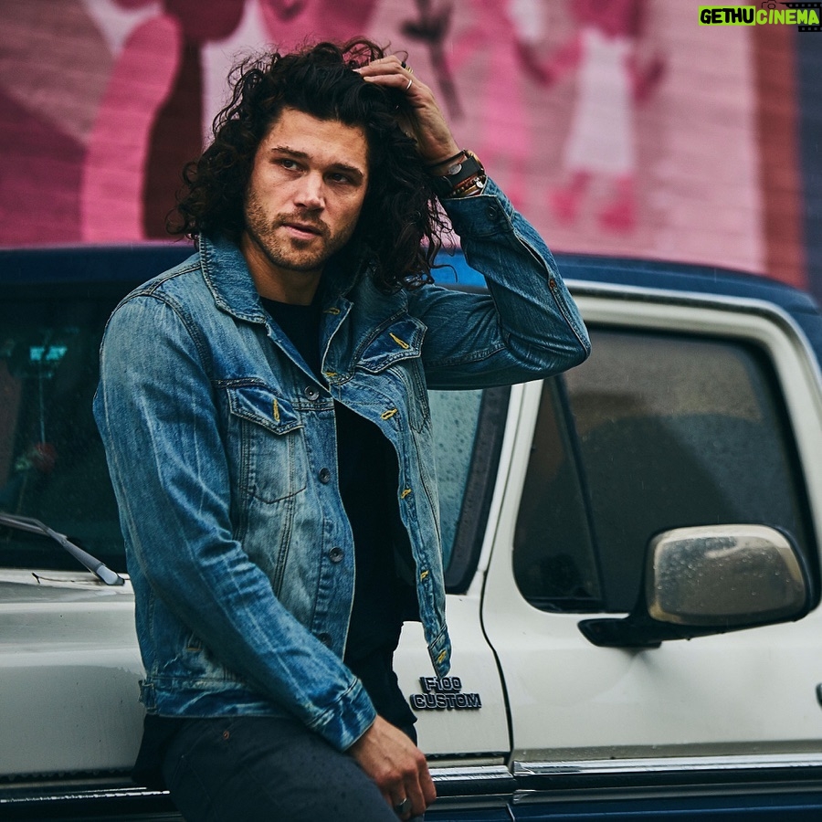 Trent Garrett - 8.9K Likes - You can take the boy out of Virginia but you can’t the Virginia out of the boy. #virginiaisforlovers #fordcustom
.
.
📷 @billkennedyphoto