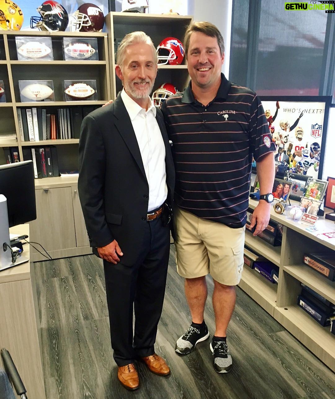 Trey Gowdy - 2K Likes - Enjoyed meeting Coach Muschamp today. Thank you @senatortimscott for taking this picture.