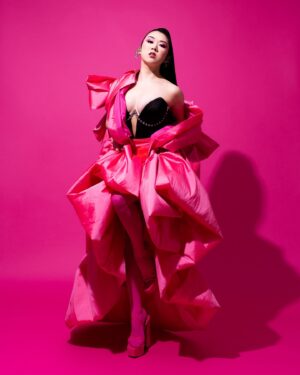 Tricia Fukuhara Instagram - ✨ HOPELESSLY DEVOTED TO PINK 💖

New pix, WHO DAT?! 🙀

Last year when @stevelimonesphotography pitched his “Hopelessly Devoted to Pink” fashion editorial inspired by @riseofthepinkladies and asked me to model, I immediately thought he had made a mistake (“You sure you want… me?”). 🥴 I’ve always had a complicated relationship with the way I look, and never thought I would ever be considered for something like this. 

But he believed in me. And for that I am eternally grateful. I had never done a fashion editorial, and neither had he (you seriously never would have known. He’s INCREDIBLE)! So I did my best to channel my inner Nancy, and together, along with an insanely talented and supportive dream team of artists, we created something really special. And I’m not just referring to the pictures. 

It was the energy in the room. The uplifting collaboration. The way we empowered each other. In just a few hours, a room full of strangers had instantly turned into friends, and touched my heart in a way that transformed me from a derpy little muppet into… well, whoever that person is in the pictures. I literally keep looking at them, and I’m like “WHO TF IS THAT?!” As I’m sure you are, too. Bc, like. HOW?! #magicians 

Even though ultimately, these photos were never published (for a plethora of reasons: cancellations, strikes, etc), I’m so glad that Steve decided to release them from the vault.   It’s a nice reminder that even if the path takes us down some rough turns, you can still make something beautiful and share it with the people you love. And make people Feel beautiful and loved, while you’re at it. 🖤

Thanks to everyone who made this a truly magical experience that I’ll carry with me forever. You all are sweeter than a giant strawberry sundae. And thank YOU for reading this far. You like… care about me and stuff. I CAN’T WITH YOU!! 😫🥺🥲😭💕

Photography: @stevelimonesphotography 
Styling: Jenny Dayco @jennydayco
Make Up Artist: Stella Aguirre @stella_aa
Hair: Liliana D @cosmiic_beauty
Styling Assistant: Nathan Figueroa @iamnathanfigueroa
Movement & Posing Coach: James Burke @jameslukeburkecreative
Special thanks to: @connorsmithmusic for connecting us 😽