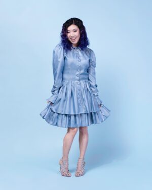 Tricia Fukuhara Instagram - 🎶 The sun is up. The sky is blue. It’s beautiful. And so are you. 🩵

Swipe to see me progressively become more unhinged. And for a surprise cameo from everyone’s favorite. Thanks for encouraging my craziness, @character.media 💙

#charactermedia #riseofthepinkladies #hopelesslydevoted
