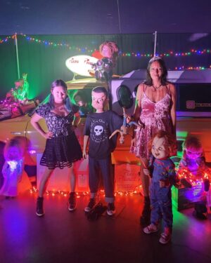 Tricia Fukuhara Instagram - Since it’s officially September… that means we can start decorating for Halloween, right? 😻💀🖤👻🎃🤡🔪

#midsummerscream #midsummerscream2023 #halloween #horror #spookyseason