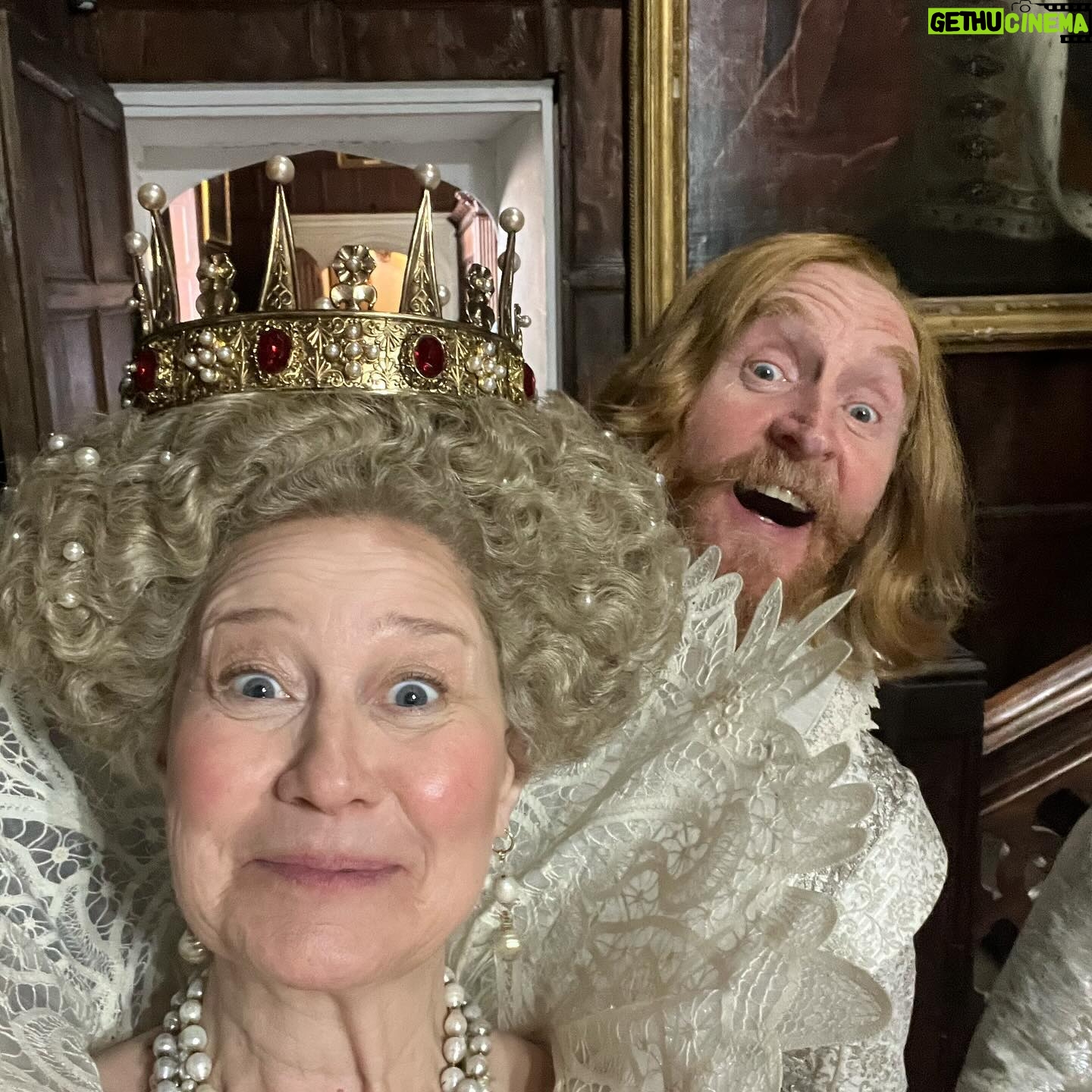 Trine Dyrholm - 5.4K Likes - 17th century selfies with this amazing cast @juliannemoore @nicholasgalitzine @tonycurran @niamhalgar @ameliagething and director @oliver_hermanus ā¤ļø #maryandgeorge is now available on @starz