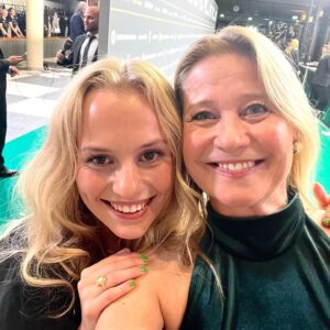 Trine Dyrholm Instagram - BIRTHDAY GIRL havde sin verdenspremiere på @zurichfilmfestival i September sidste år og har siden da rejst rundt på forskellige festivaller @tallinnblacknightsff @gbgfilmfestival @filmfestivaloostende @officialsbiff 
Nu er det ENDELIG tid til dansk premiere og vi glæder os til at I kan se filmen i biografen fra på torsdag d. 4. April ❤️#birthdaygirl #danishrelease