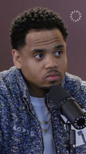 Tristan Mack Wilds Instagram - You’d never guess where @floydmayweather recognized @mackwilds from 😂🐝

New episode of #ImanAmongstMen is out now on @UNINTERRUPTED’s YouTube and wherever you get your podcasts!