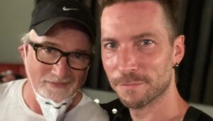 Troy Baker Instagram - Appreciate the love being sent by those who’ve seen “Bad Travelling” in the latest volume of #lovedeathandrobots 
.
It was an honour to work with absolute legends Tim Miller and David Fincher. 
Both being people heavily involved in games, Tim and I have known each other for years and bumped into each other for one reason or another on various occasions. The man is a barefoot warrior poet. He’s a tremendous director, patient producer and a voracious reader. Fincher is incomparable. I learned volumes by watching him work. He’s tireless, and his passion is infectious. His sharp eye for the frame is matched only by the blade of his wit. 
.
This was my first shoot back since we went into lockdown and therefore my first introduction to the new normal of COVID protocols. Everyone on the crew. Every. Single. Member. Busted their ass to keep us healthy and keep us working. 
.
Hats off to @the_blur_studio for bringing our episode off the page, to the stage and onto the screen. 

And thanks to @netflix for believing in this show. 
.
If you’ve seen it, let em know you love it. Tell more people about this show. Share this beautiful, poetic and often hilarious anthology that is fueled by passion and driven by skill. 
❤️💀🤖